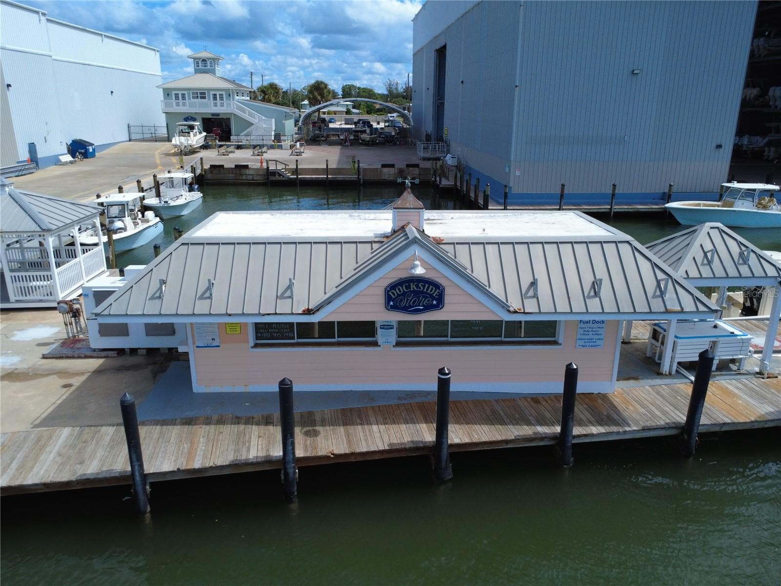 Dock-Rackominium at 100 CIRCUIT RD #N108, NOKOMIS, photo 9 of 12