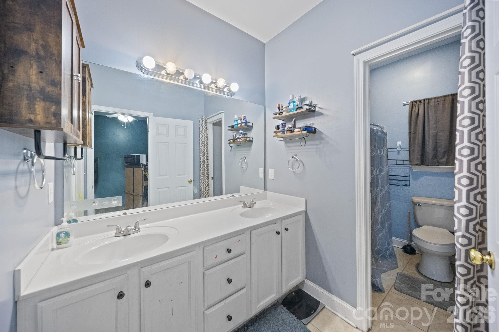 Primary bathroom - 511 S Zion Street, Landis