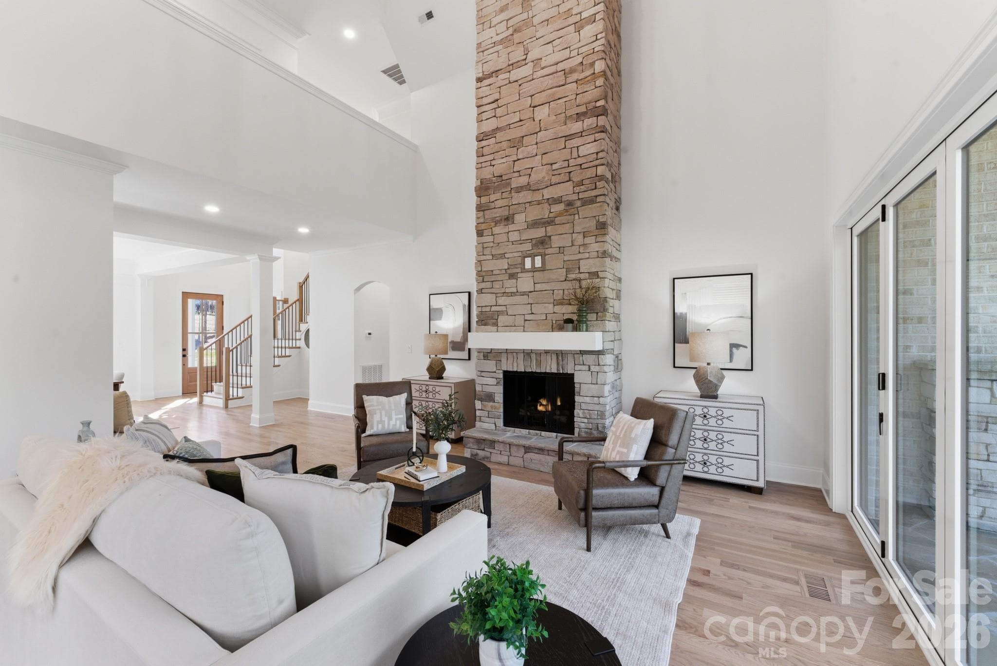 Single Family Residence at 6405 Chimney Bluff Road, Lancaster, photo 9 of 36