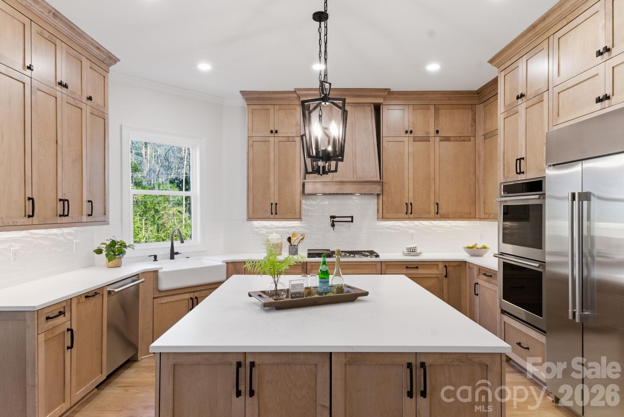 Single Family Residence at 6405 Chimney Bluff Road, Lancaster, photo 13 of 36