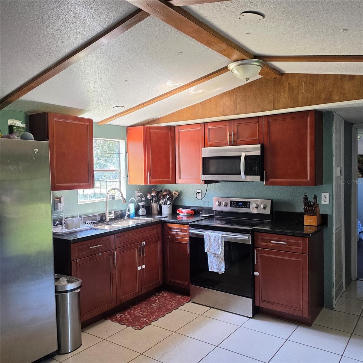 Manufactured Home at 12005 ROSE LN, RIVERVIEW, photo 5 of 11