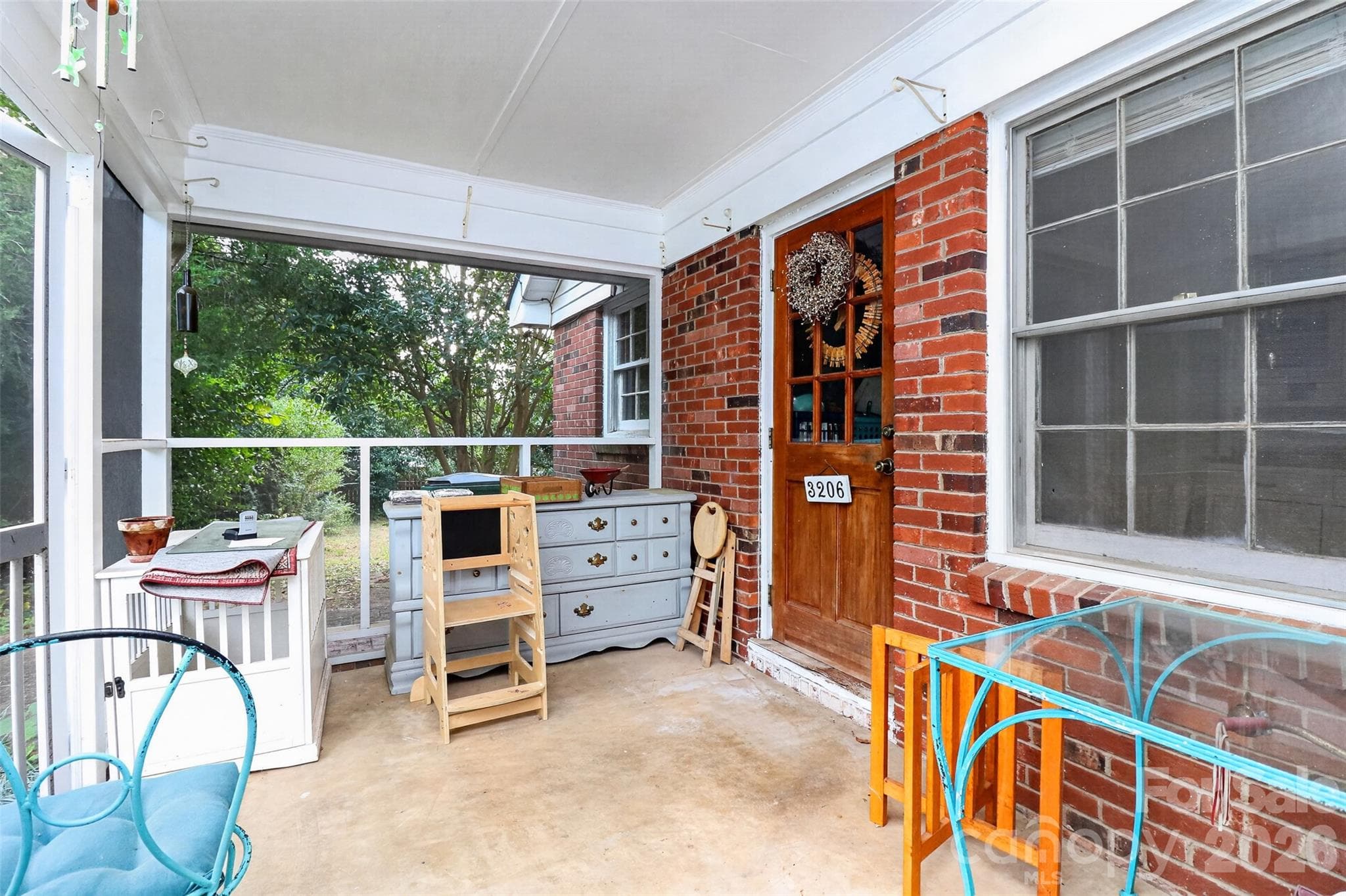 Single Family Residence at 3206 Connecticut Avenue, Charlotte, photo 4 of 30