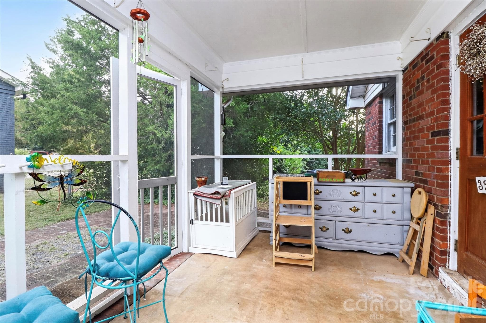 Single Family Residence at 3206 Connecticut Avenue, Charlotte, photo 5 of 30