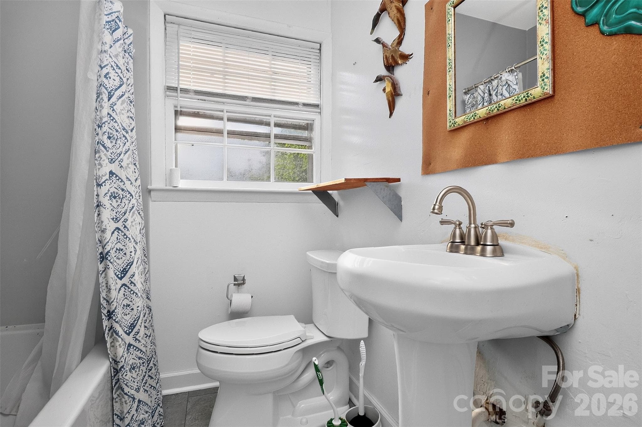 Single Family Residence at 3206 Connecticut Avenue, Charlotte, photo 16 of 30