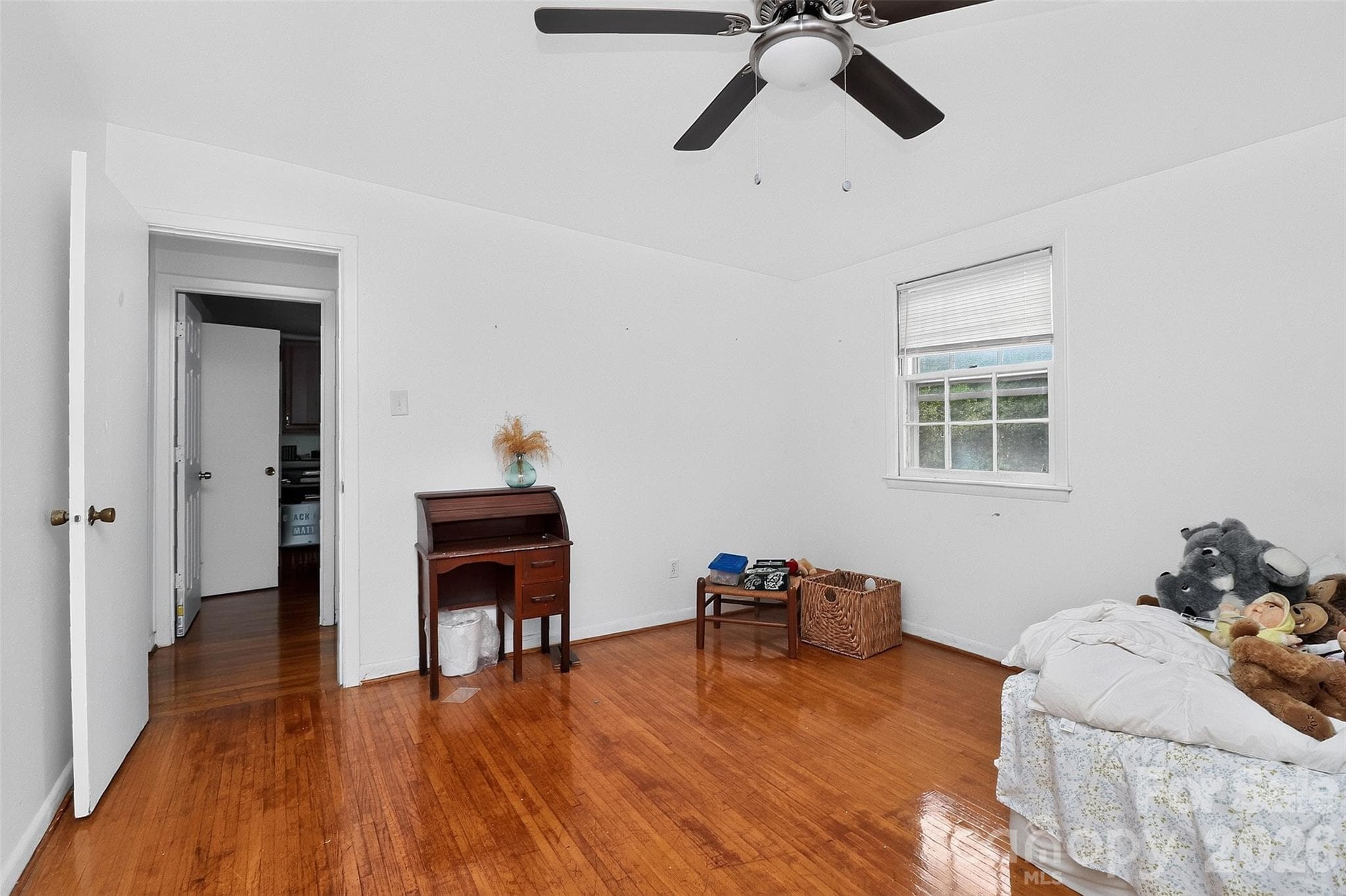 Single Family Residence at 3206 Connecticut Avenue, Charlotte, photo 19 of 30