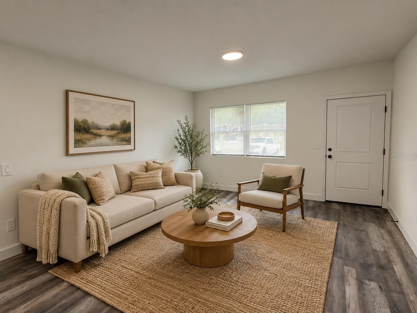 Virtually staged - 1701 TALLAHASSEE DR, DAYTONA BEACH