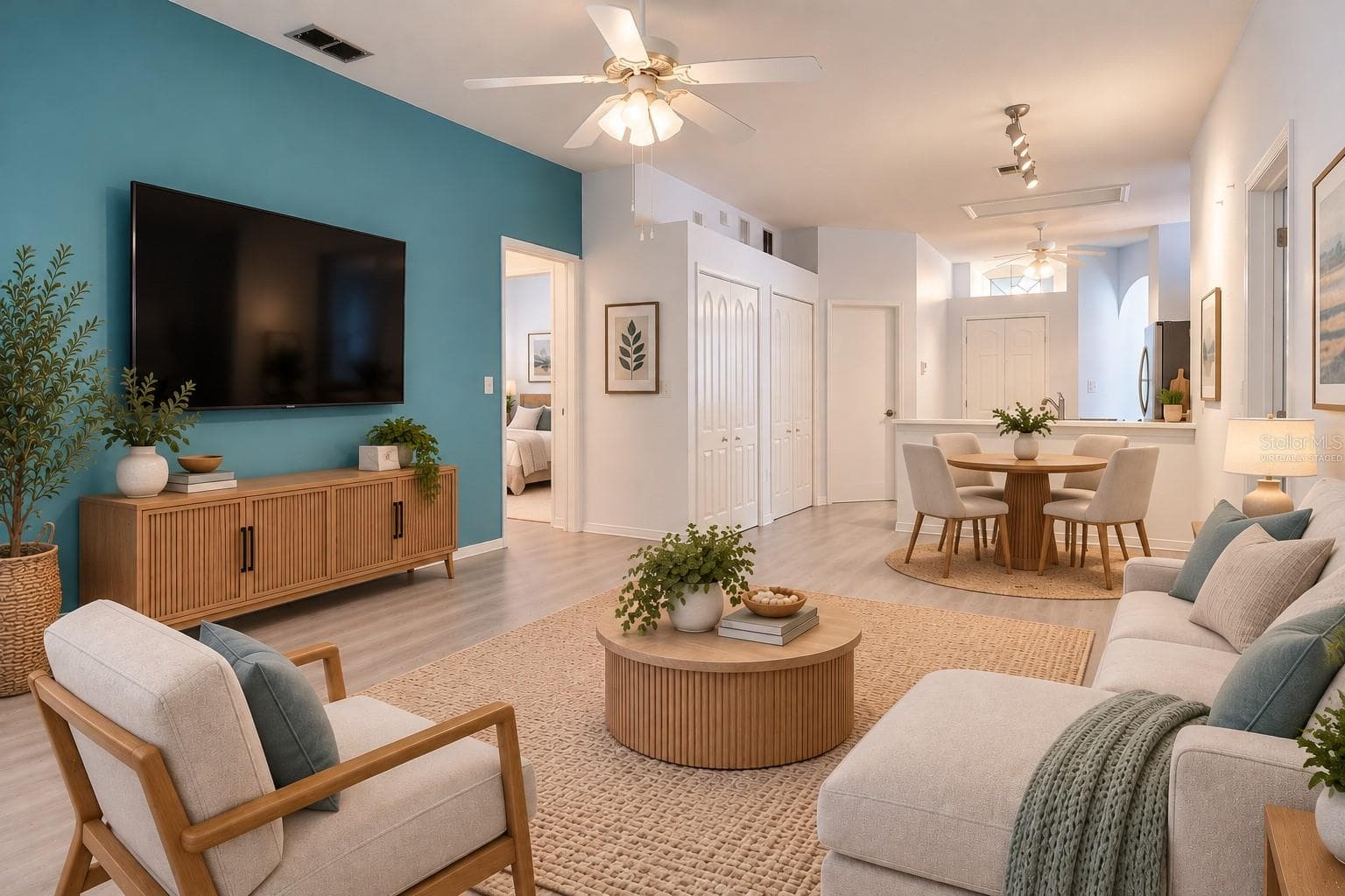 Family Room - Virtually Staged - 15806 GREEN COVE BLVD, CLERMONT