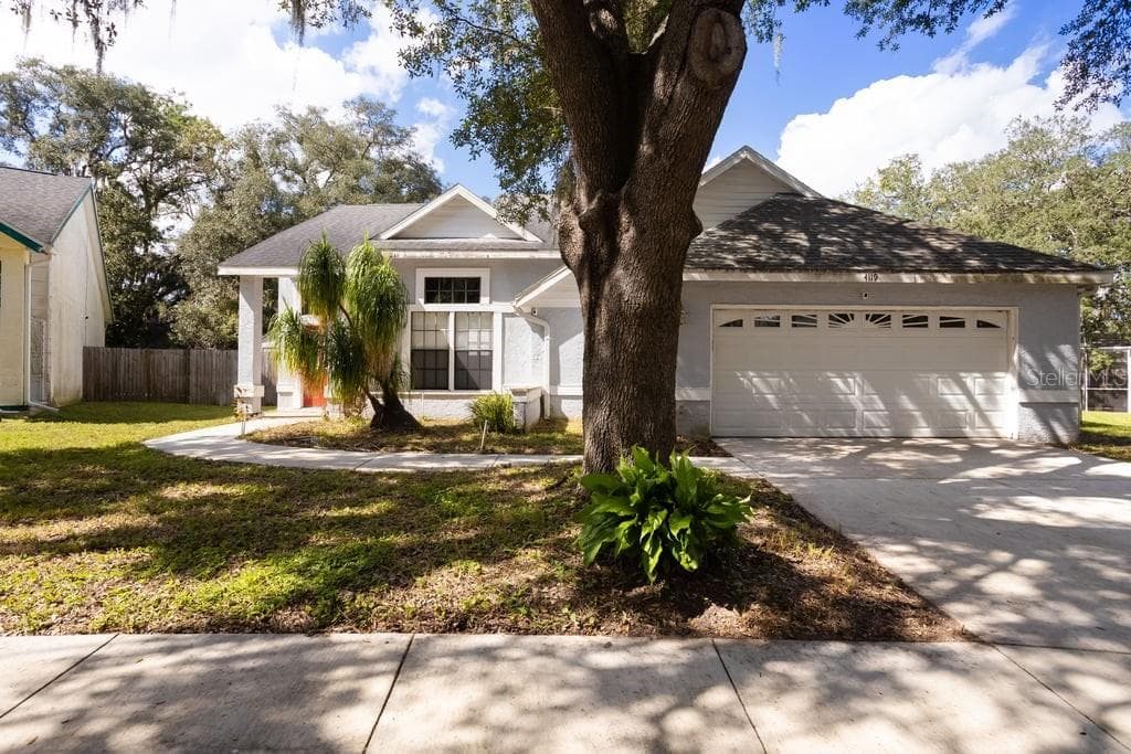 Single Family Residence at 4119 MORELAND DR, VALRICO, photo 3 of 34