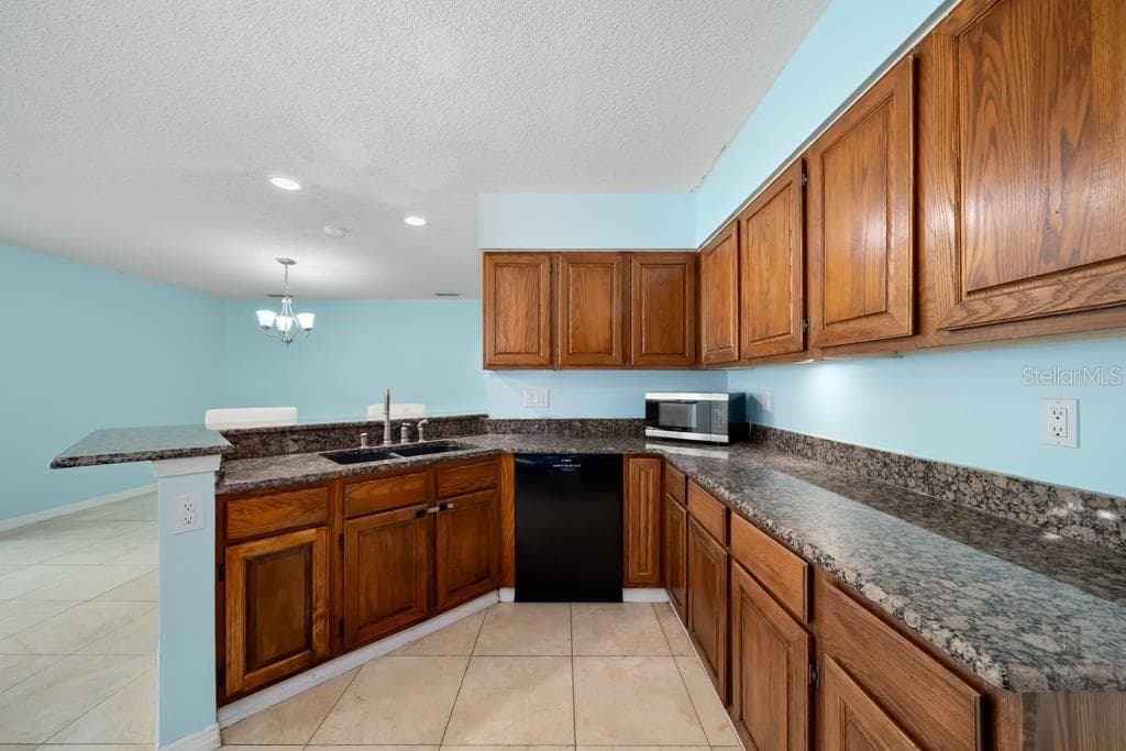 Single Family Residence at 4119 MORELAND DR, VALRICO, photo 7 of 34