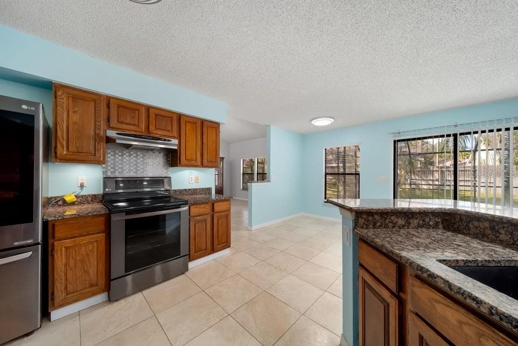 Single Family Residence at 4119 MORELAND DR, VALRICO, photo 8 of 34