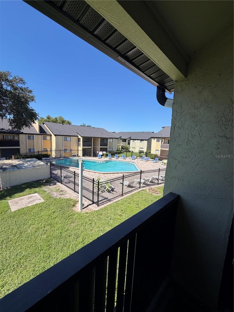 Condominium at 948 LAKE DESTINY #G, ALTAMONTE SPRINGS, photo 8 of 17