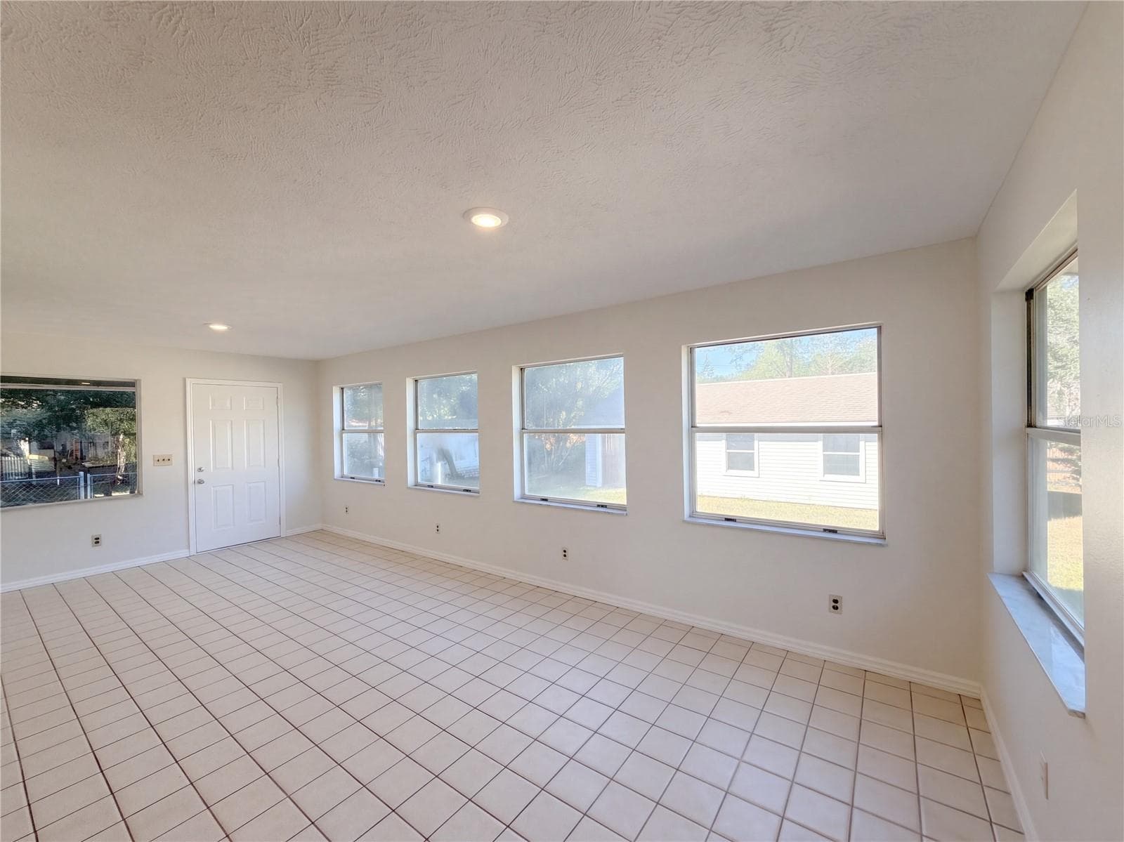 Single Family Residence at 14820 SE 103RD AVE, SUMMERFIELD, photo 10 of 21