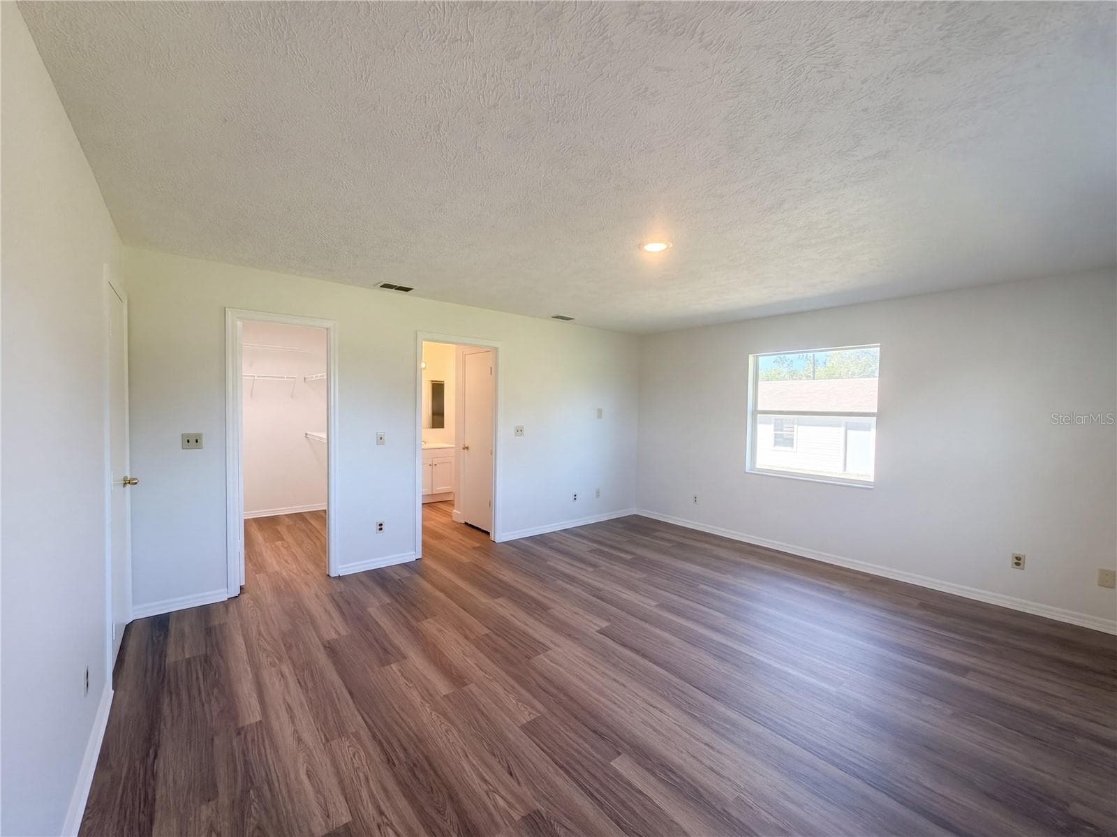 Single Family Residence at 14820 SE 103RD AVE, SUMMERFIELD, photo 14 of 21