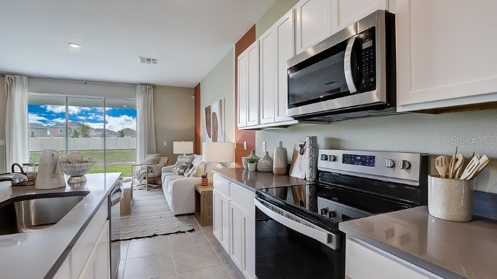 Townhouse at 11125 TREASURE SWALE WAY, LAND O LAKES, photo 10 of 19