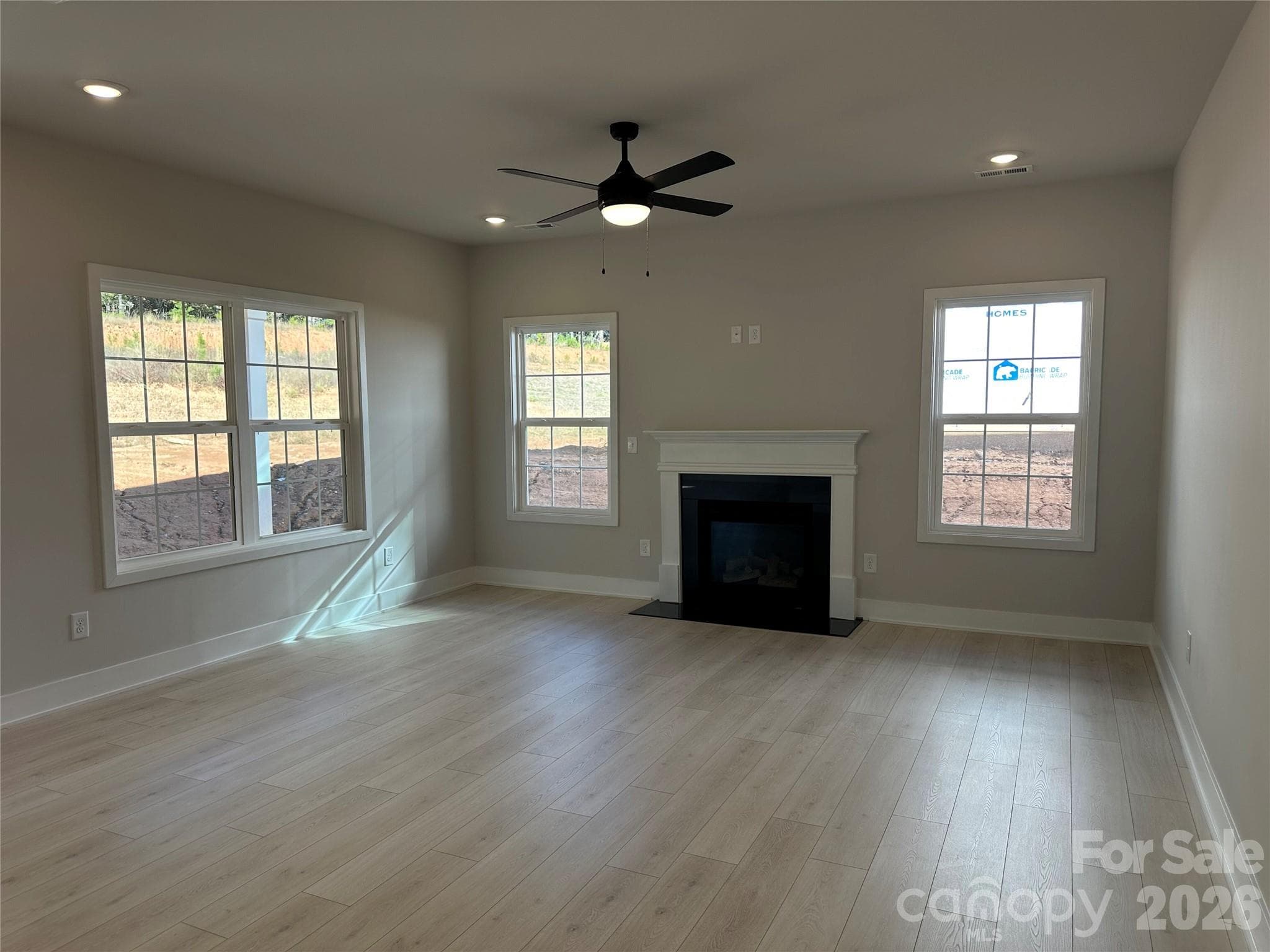 Single Family Residence at 708 Inwood Hill Drive, Gastonia, photo 6 of 41