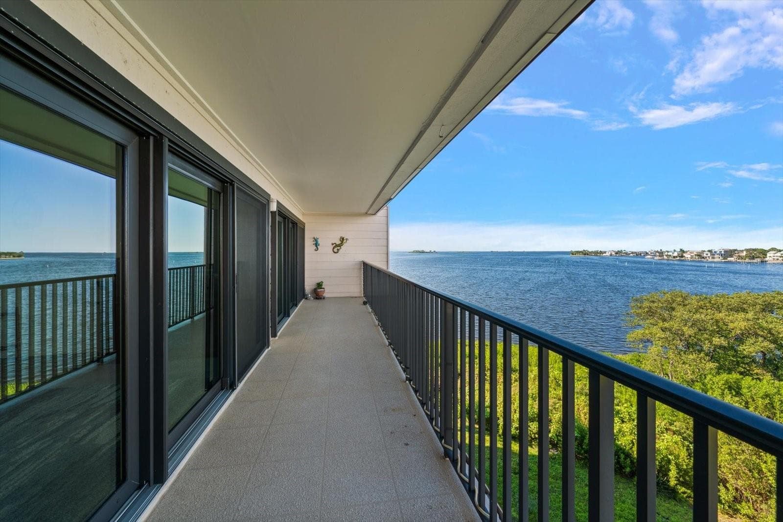 Condominium at 2700 BAYSHORE BLVD #11404, DUNEDIN, photo 2 of 35