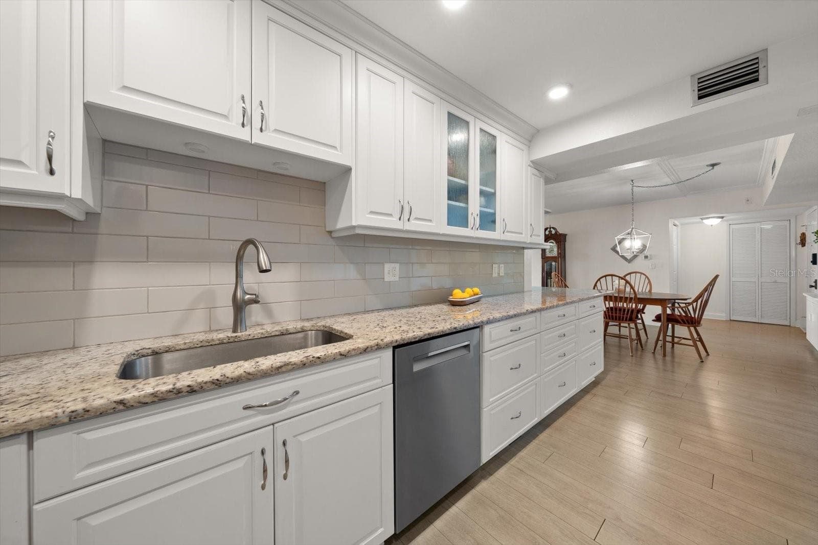 Condominium at 2700 BAYSHORE BLVD #11404, DUNEDIN, photo 10 of 35