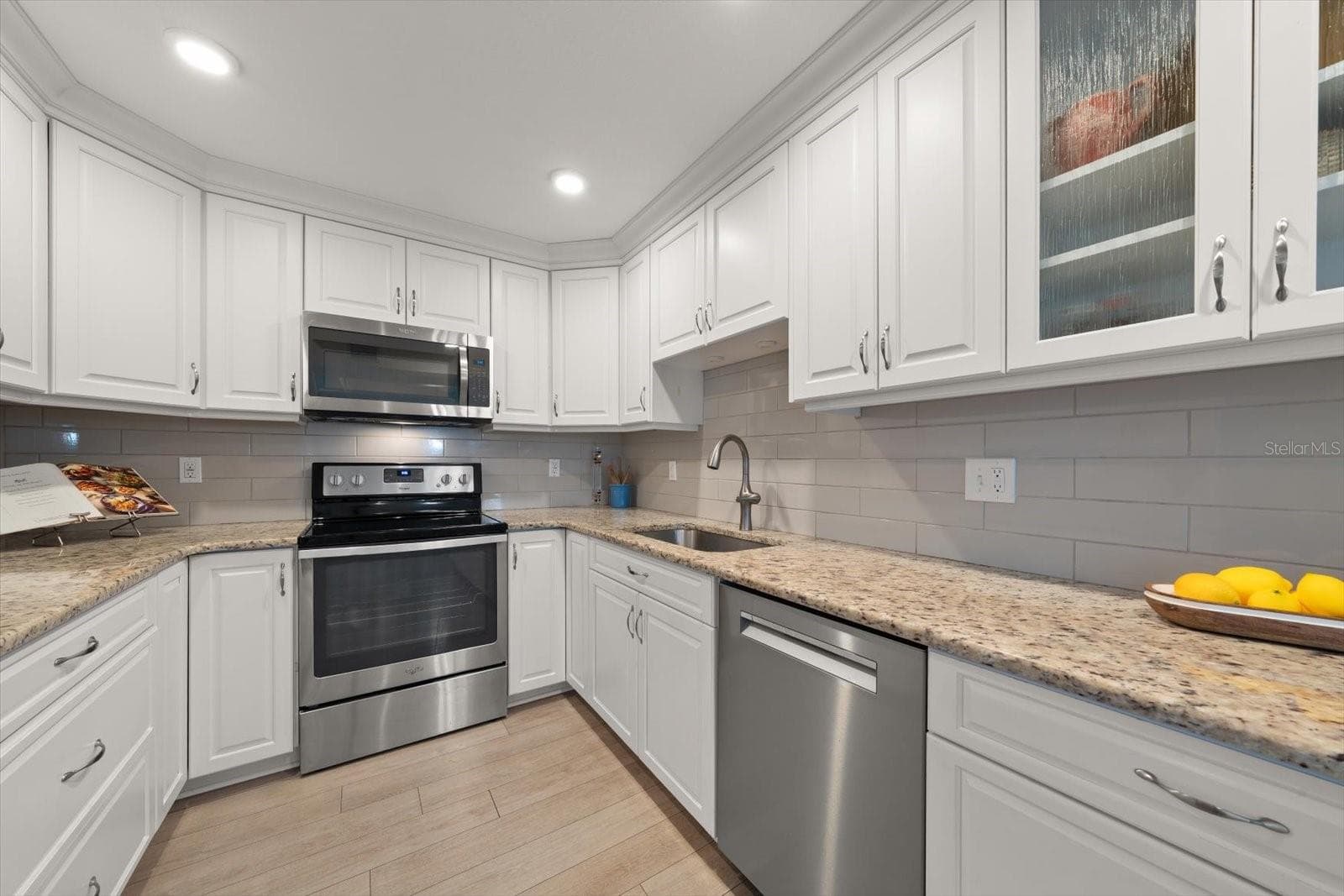 Condominium at 2700 BAYSHORE BLVD #11404, DUNEDIN, photo 12 of 35