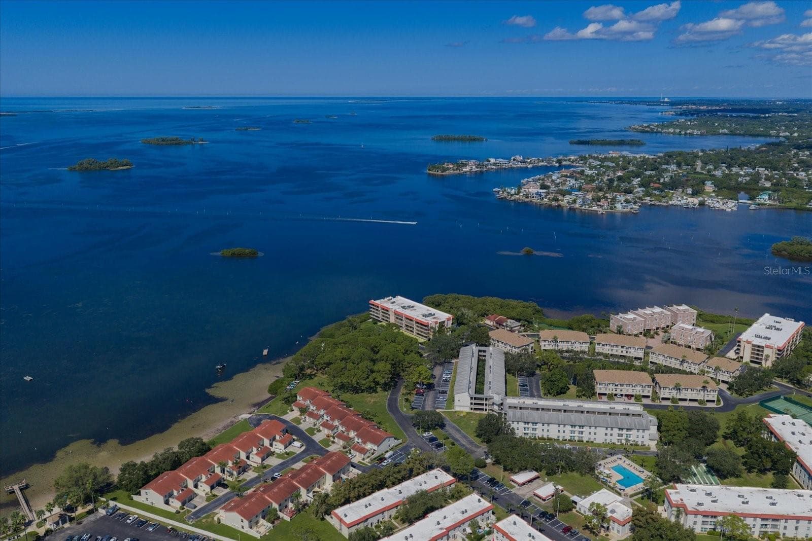 Condominium at 2700 BAYSHORE BLVD #11404, DUNEDIN, photo 32 of 35