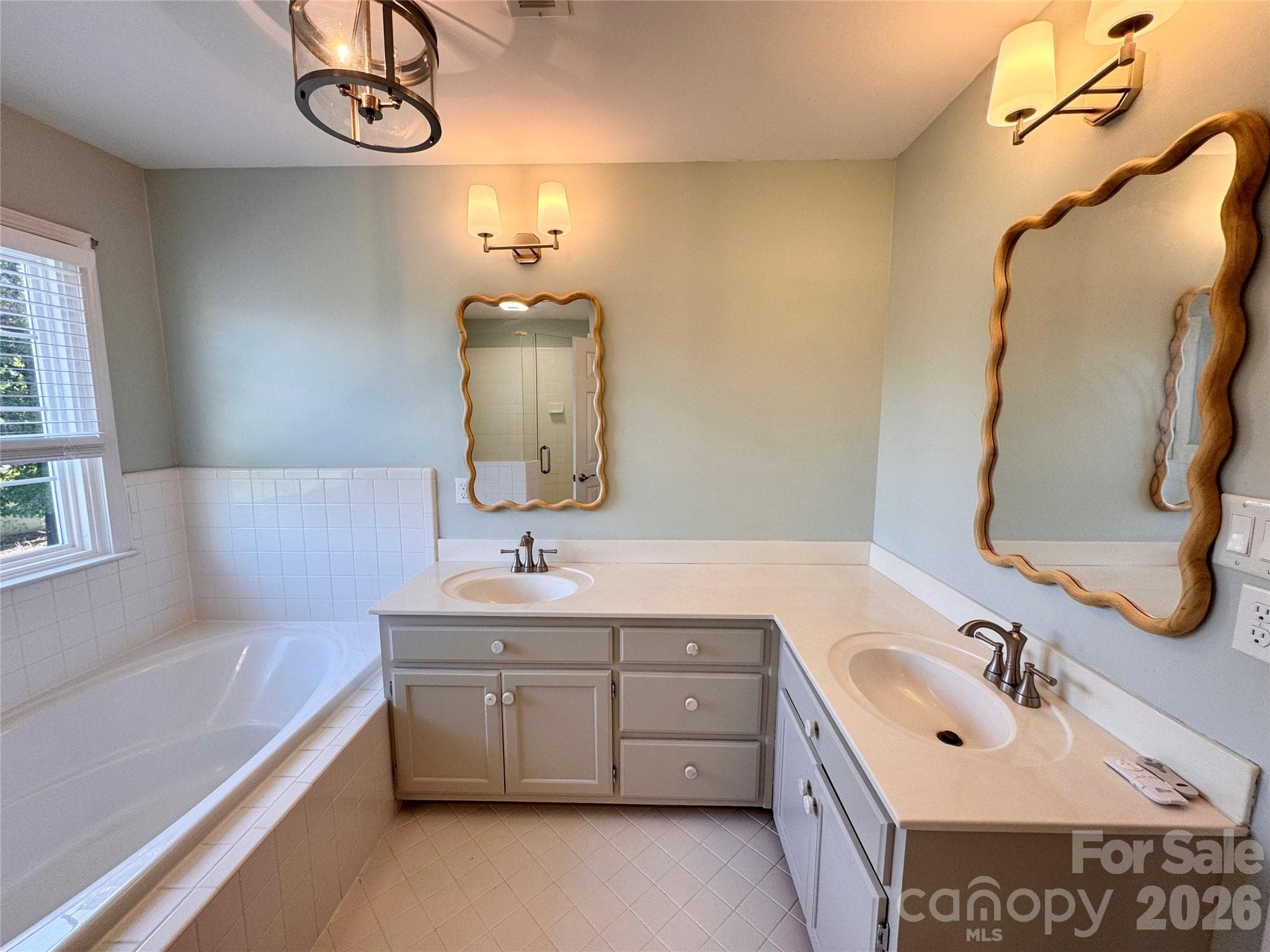 Primary bath - 7101 Founders Way, Harris