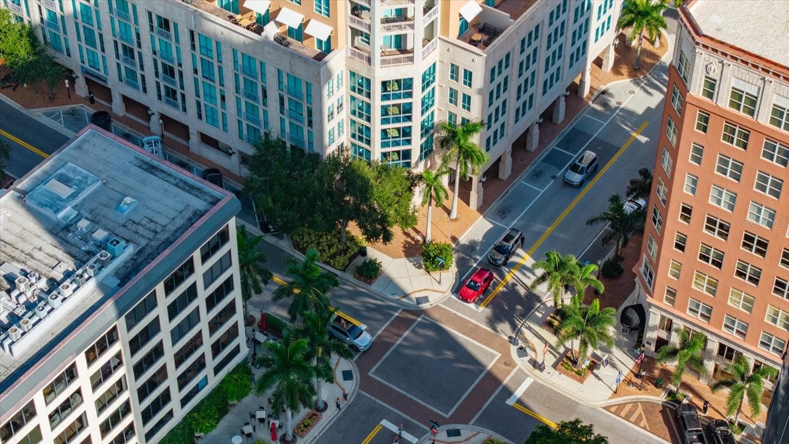 Condominium at 1350 MAIN ST #1703, SARASOTA, photo 59 of 87
