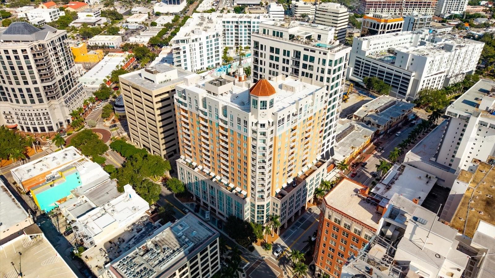 Condominium at 1350 MAIN ST #1703, SARASOTA, photo 61 of 87