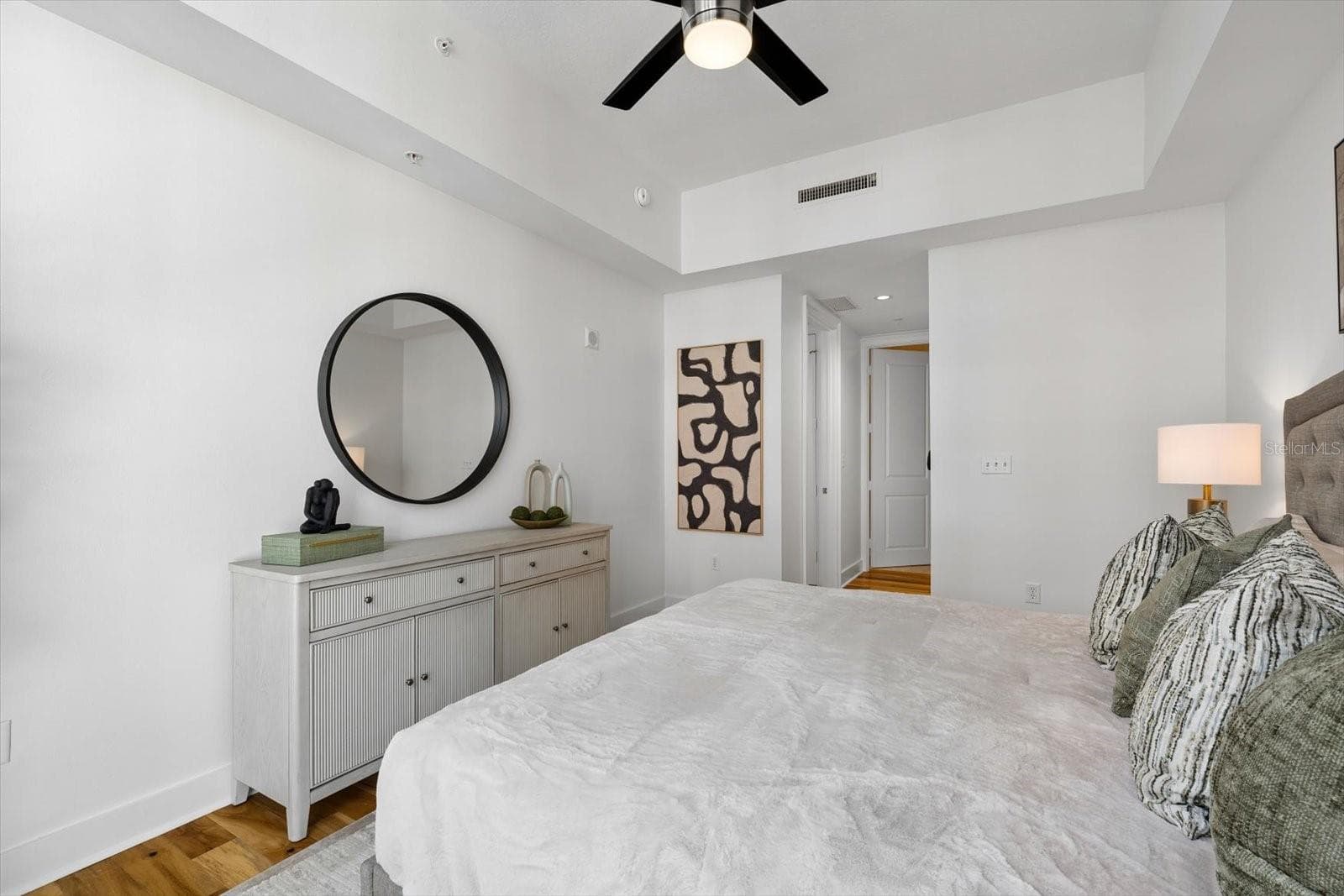 Guest bedroom - 1350 MAIN ST #1703, SARASOTA