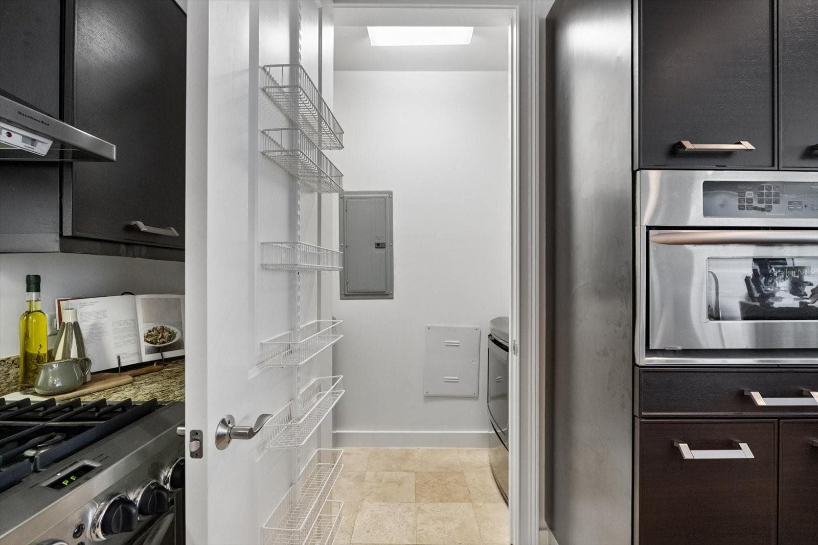 Laundry room - 1350 MAIN ST #1703, SARASOTA