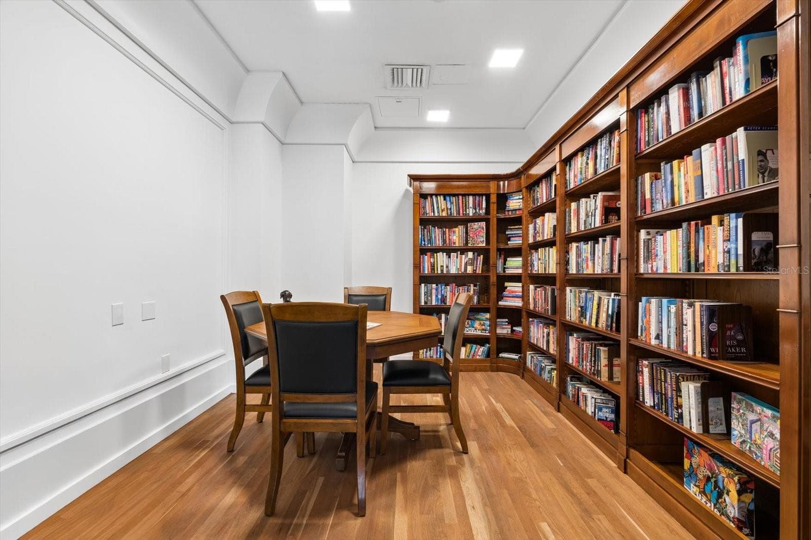 Library - 1350 MAIN ST #1703, SARASOTA