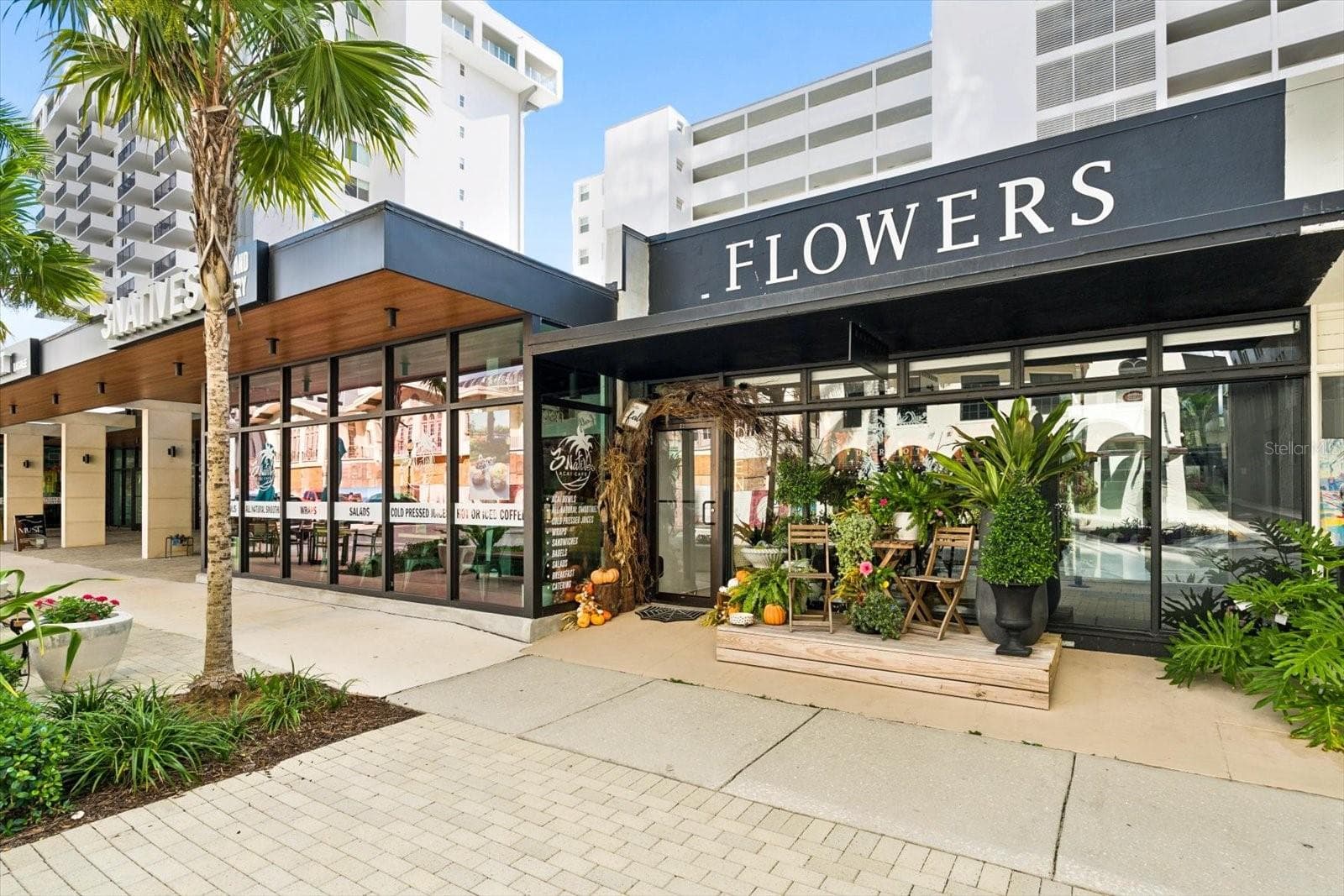 Shopping & dining outside your building - 1350 MAIN ST #1703, SARASOTA