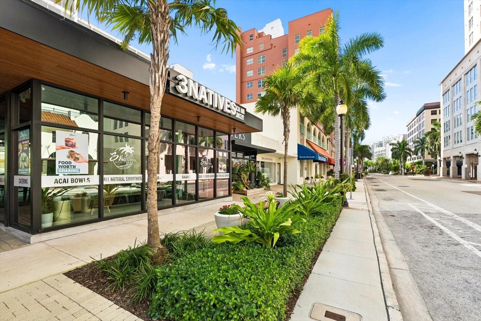 Shopping & dining outside your building - 1350 MAIN ST #1703, SARASOTA