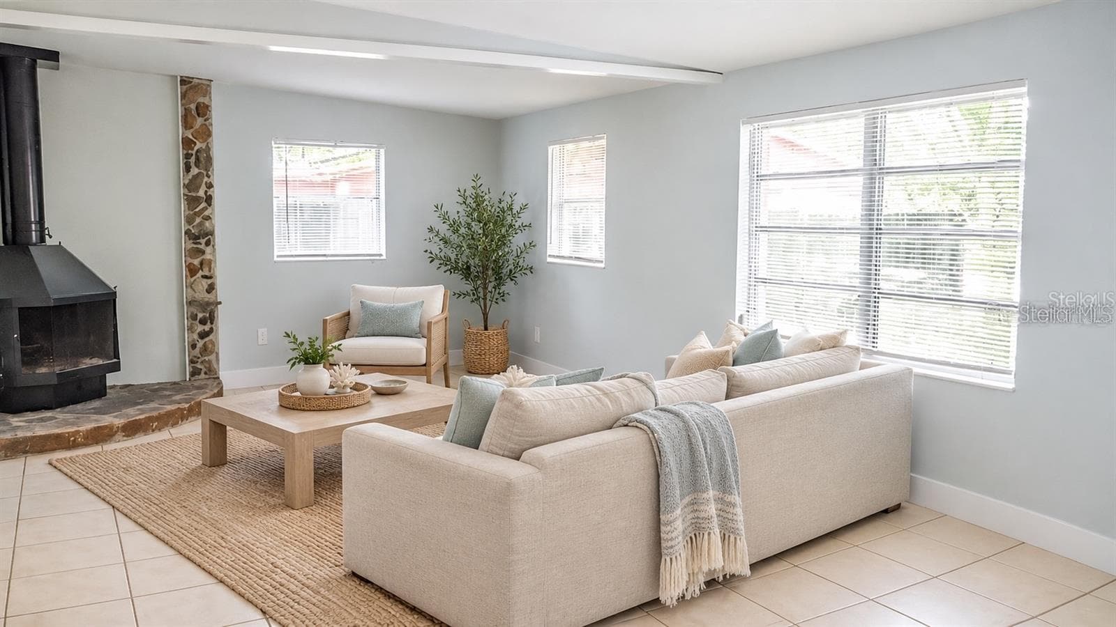Living room — Virtually staged - 1274 BERTLAND WAY, CLEARWATER