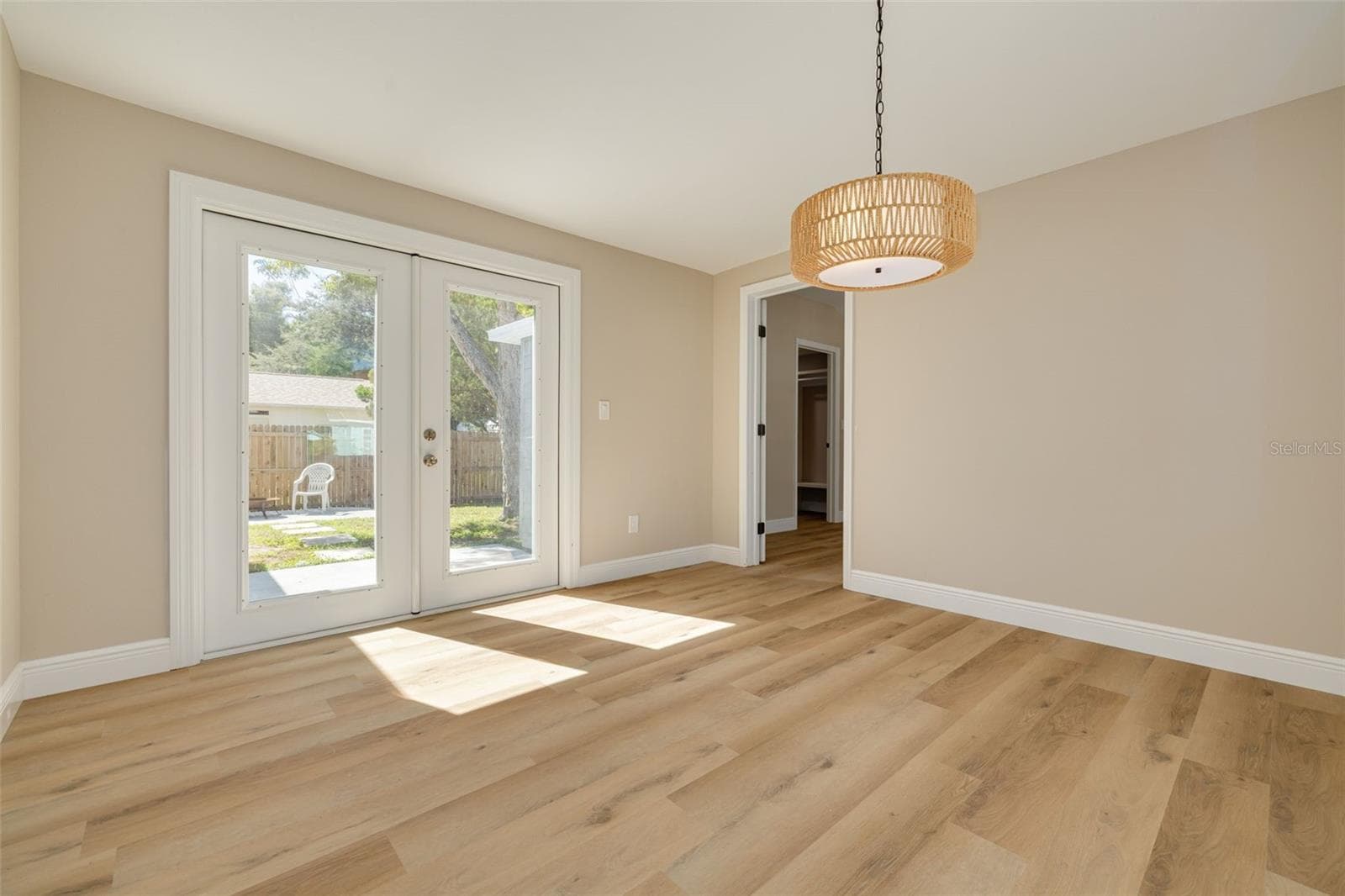 Single Family Residence at 3138 YALE ST N, ST PETERSBURG, photo 13 of 37