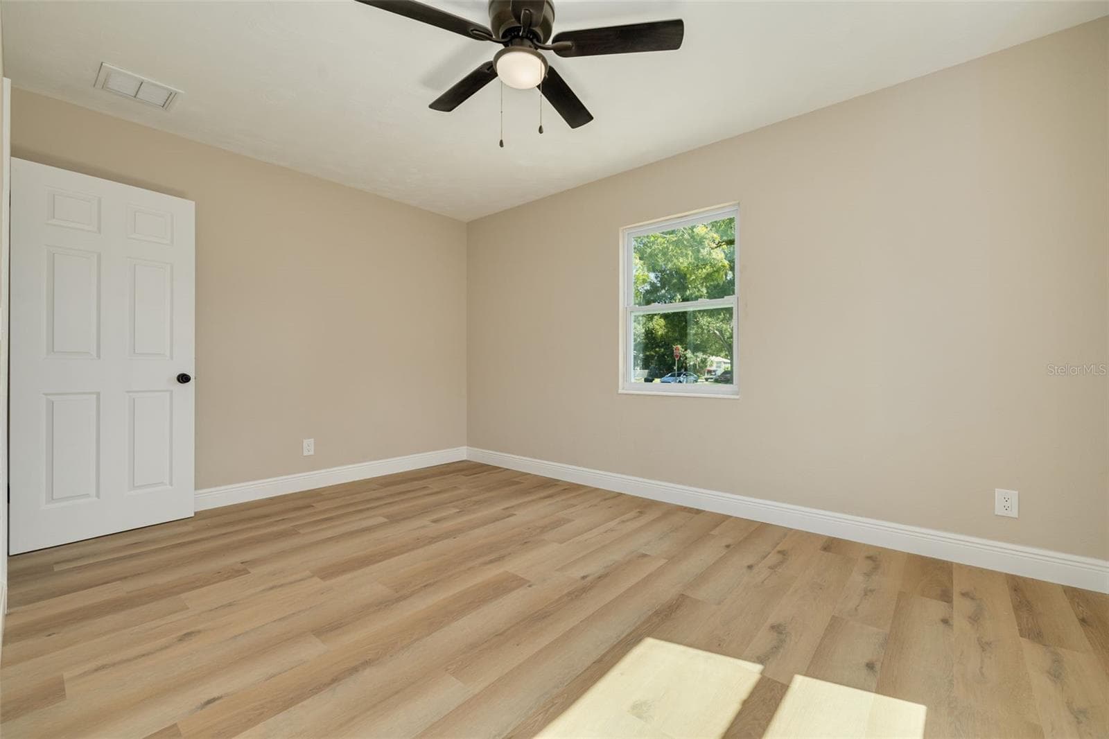 Single Family Residence at 3138 YALE ST N, ST PETERSBURG, photo 17 of 37