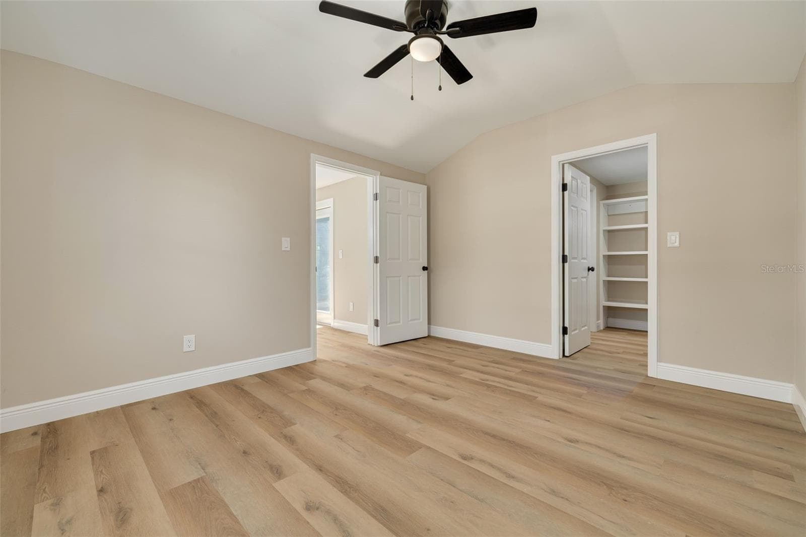 Single Family Residence at 3138 YALE ST N, ST PETERSBURG, photo 21 of 37