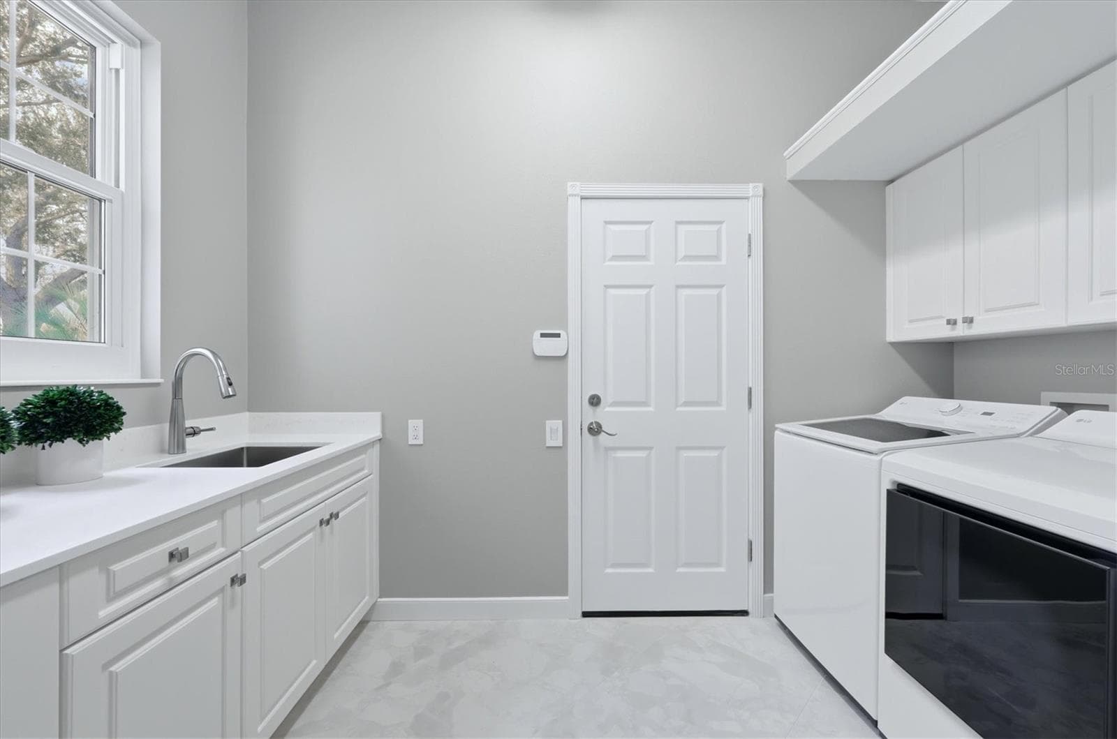 Single Family Residence at 8160 COLLINGWOOD CT, UNIVERSITY PARK, photo 73 of 92