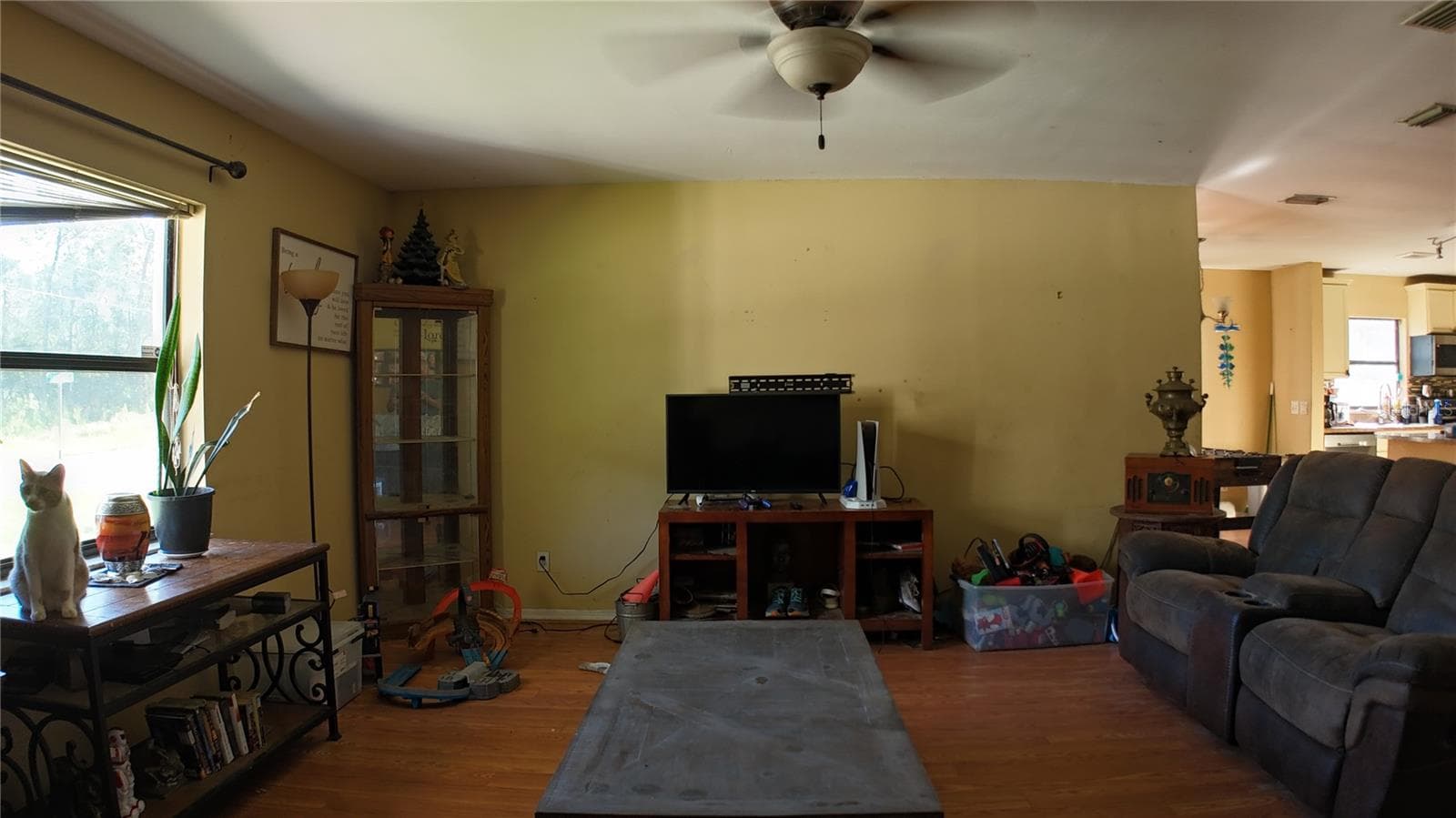 Single Family Residence at 1101 W CAIRO DR, CITRUS SPRINGS, photo 4 of 32