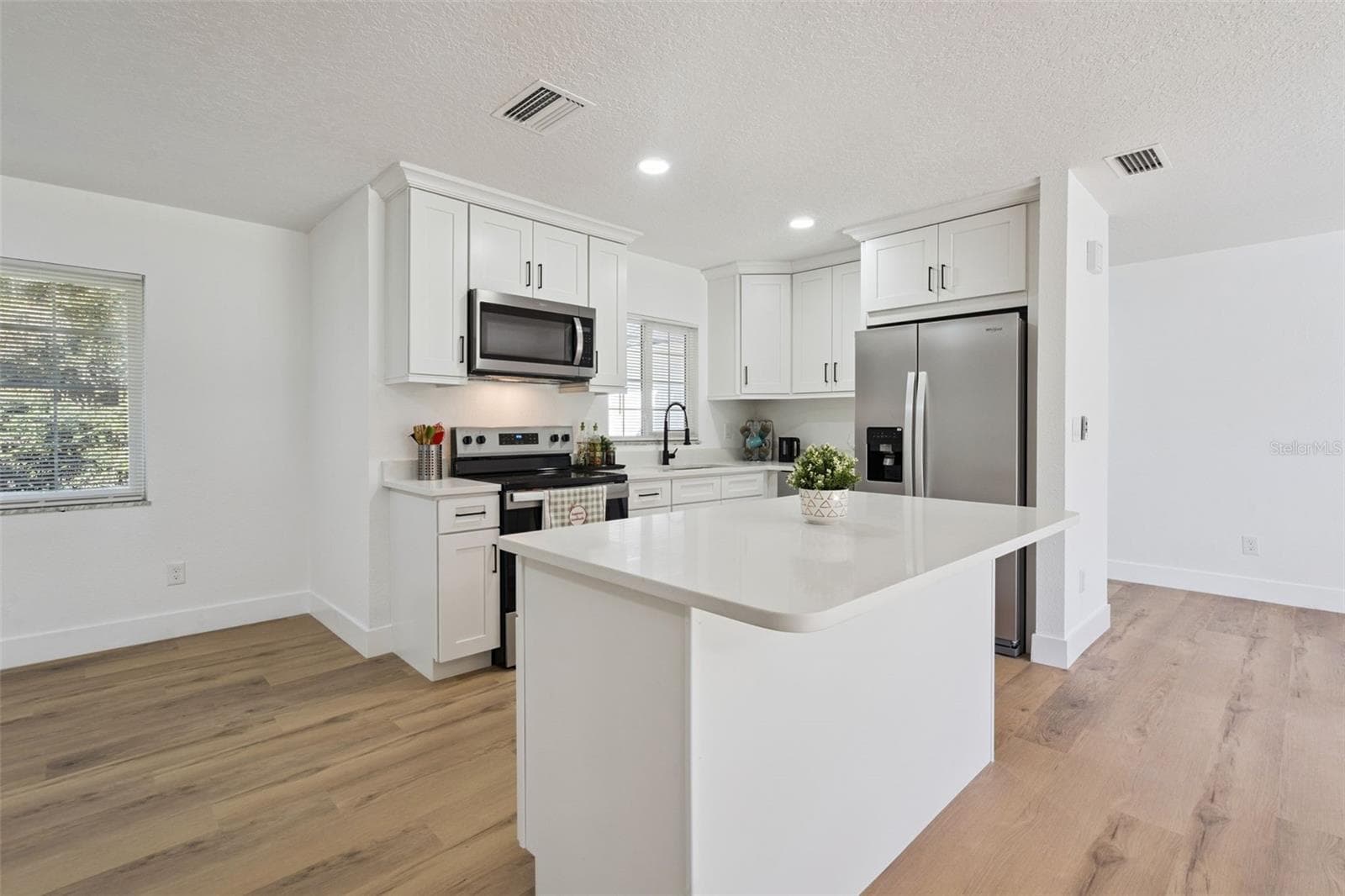 Single Family Residence at 5665 E SHADY ACRES DR, INVERNESS, photo 3 of 27