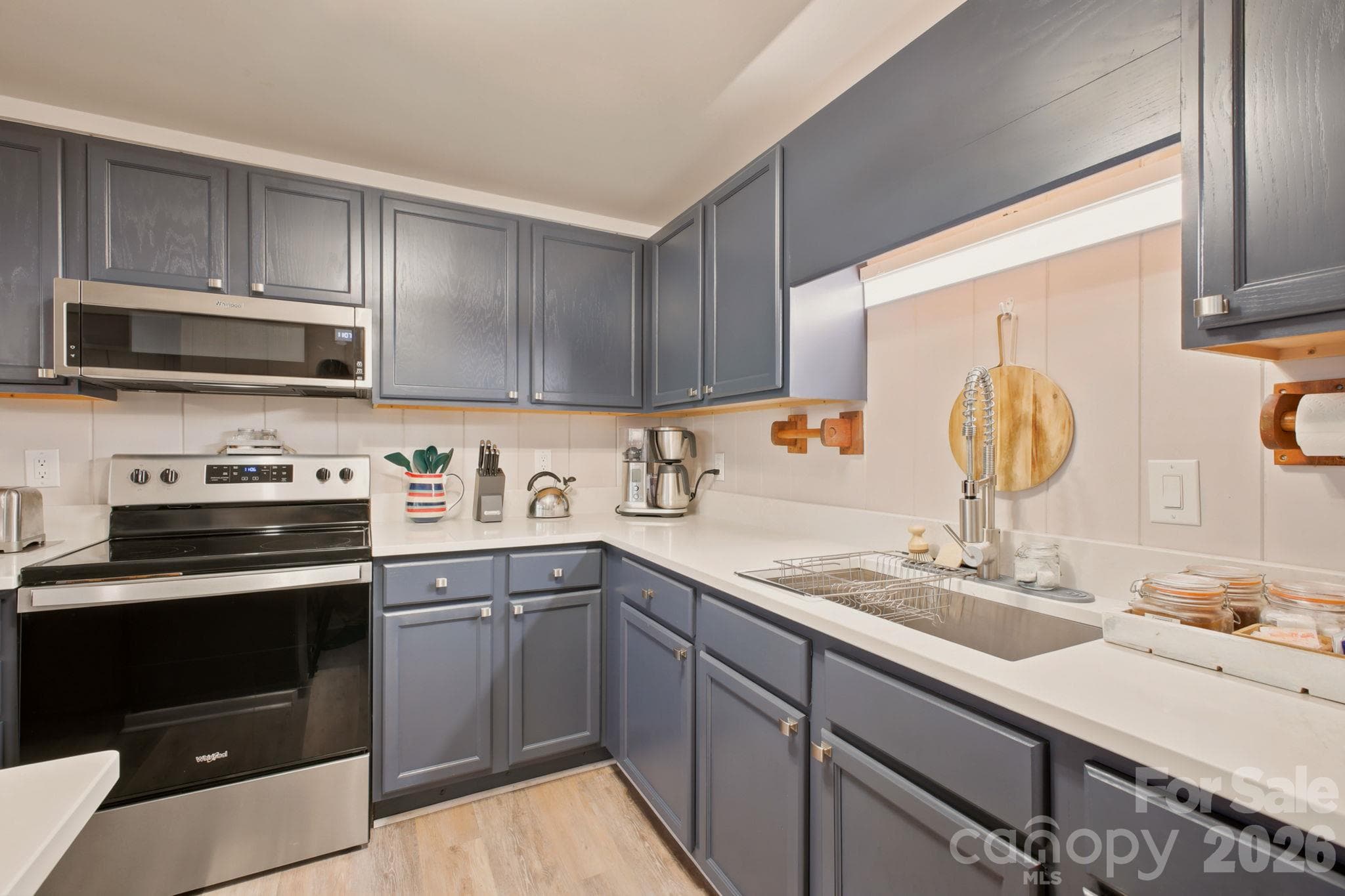 Condominium at 220 Charter Hills Road, Beech Mountain, photo 12 of 39