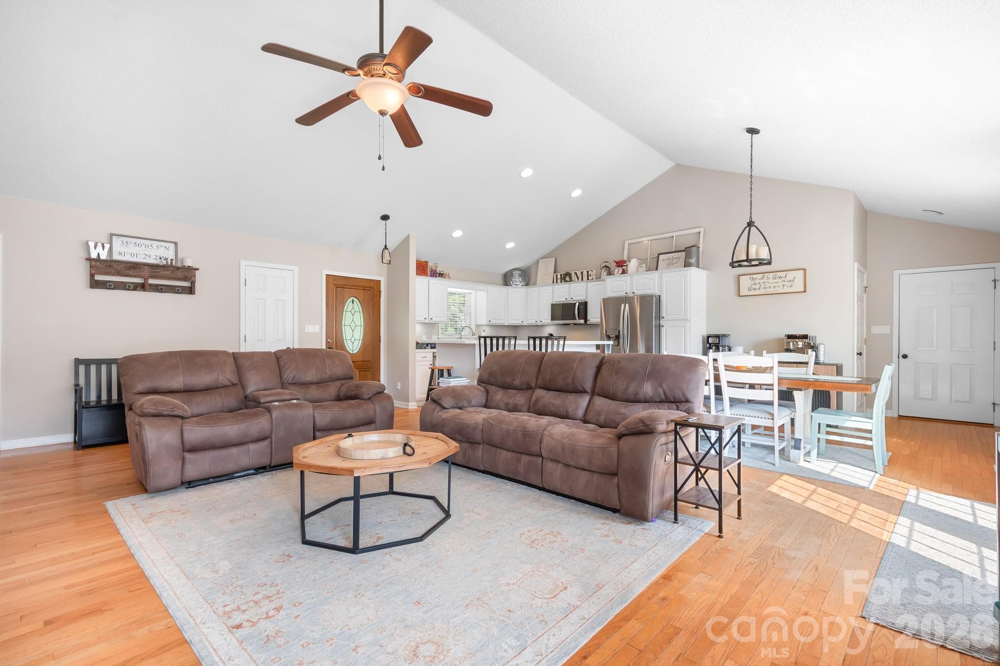 Single Family Residence at 161 Cherry Blossom Lane, Stony Point, photo 10 of 42