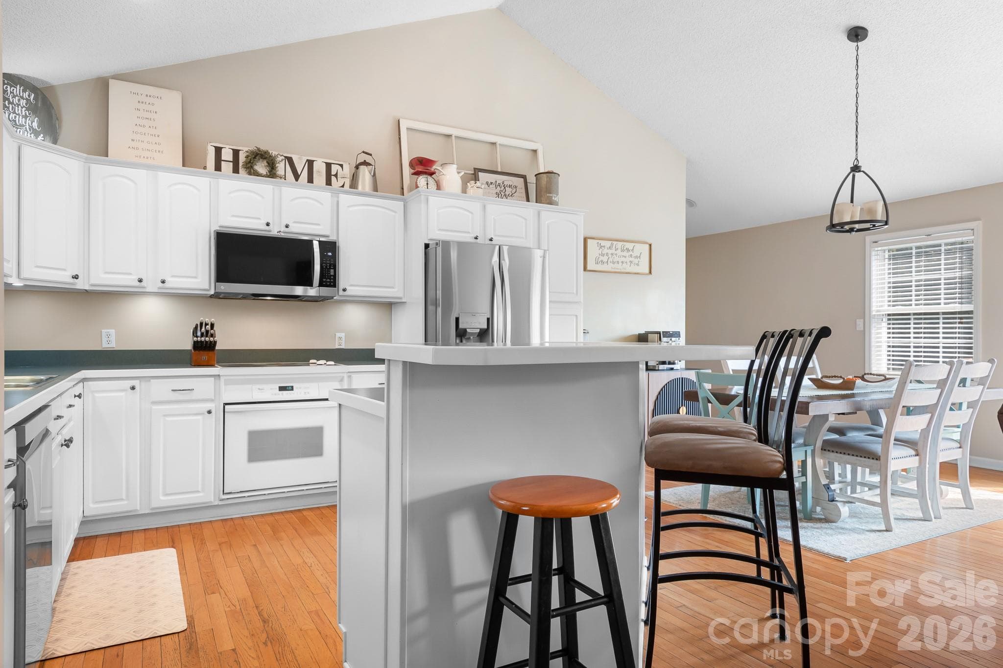 Single Family Residence at 161 Cherry Blossom Lane, Stony Point, photo 11 of 42