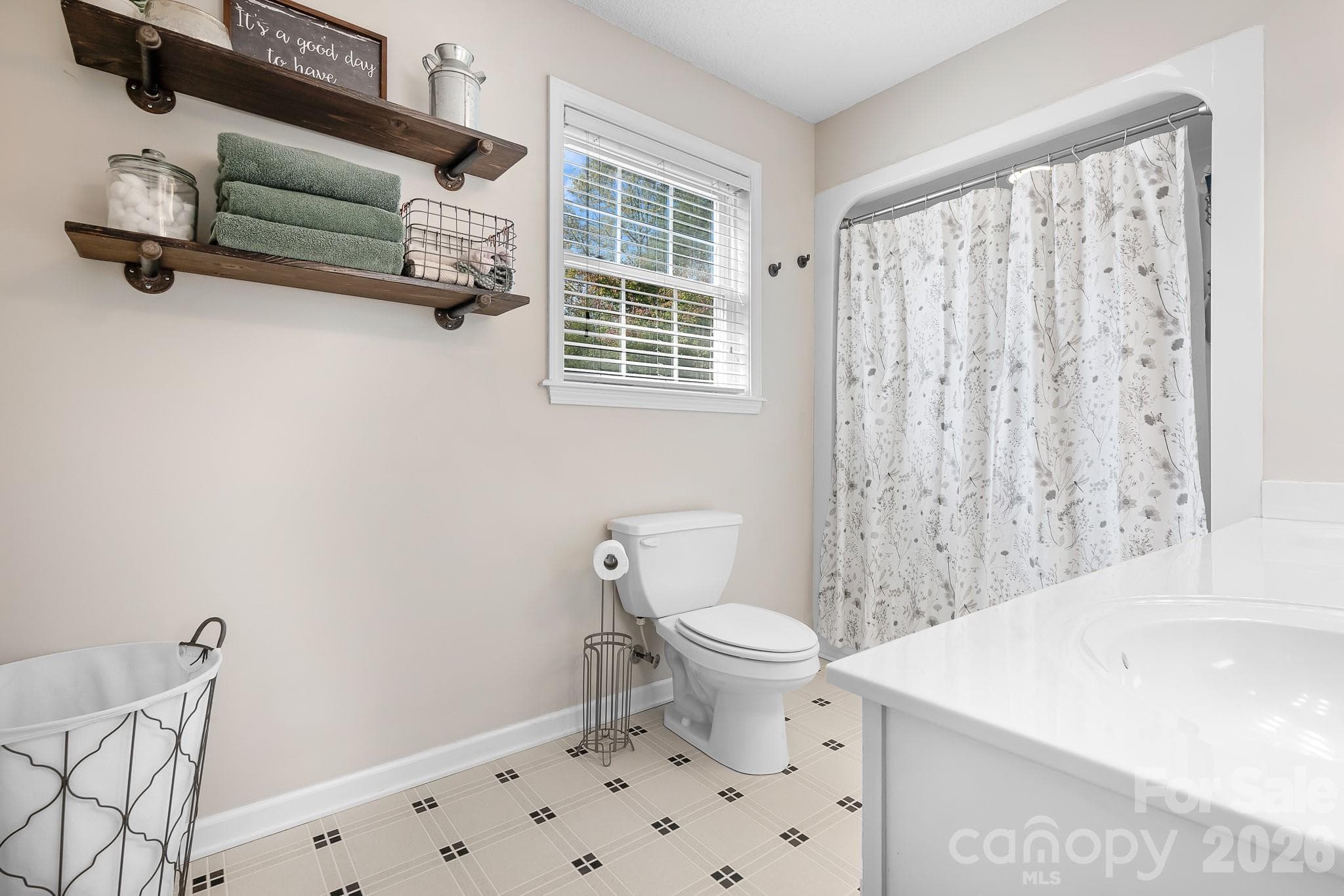 Single Family Residence at 161 Cherry Blossom Lane, Stony Point, photo 19 of 42