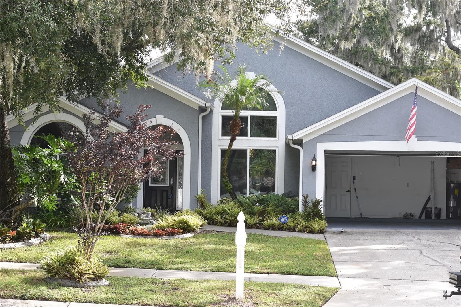 4605 OAK RIVER CIR