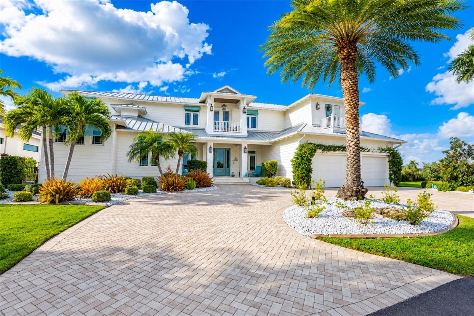 Single Family Residence at 5447 SEA EDGE DR, PUNTA GORDA, photo 3 of 42