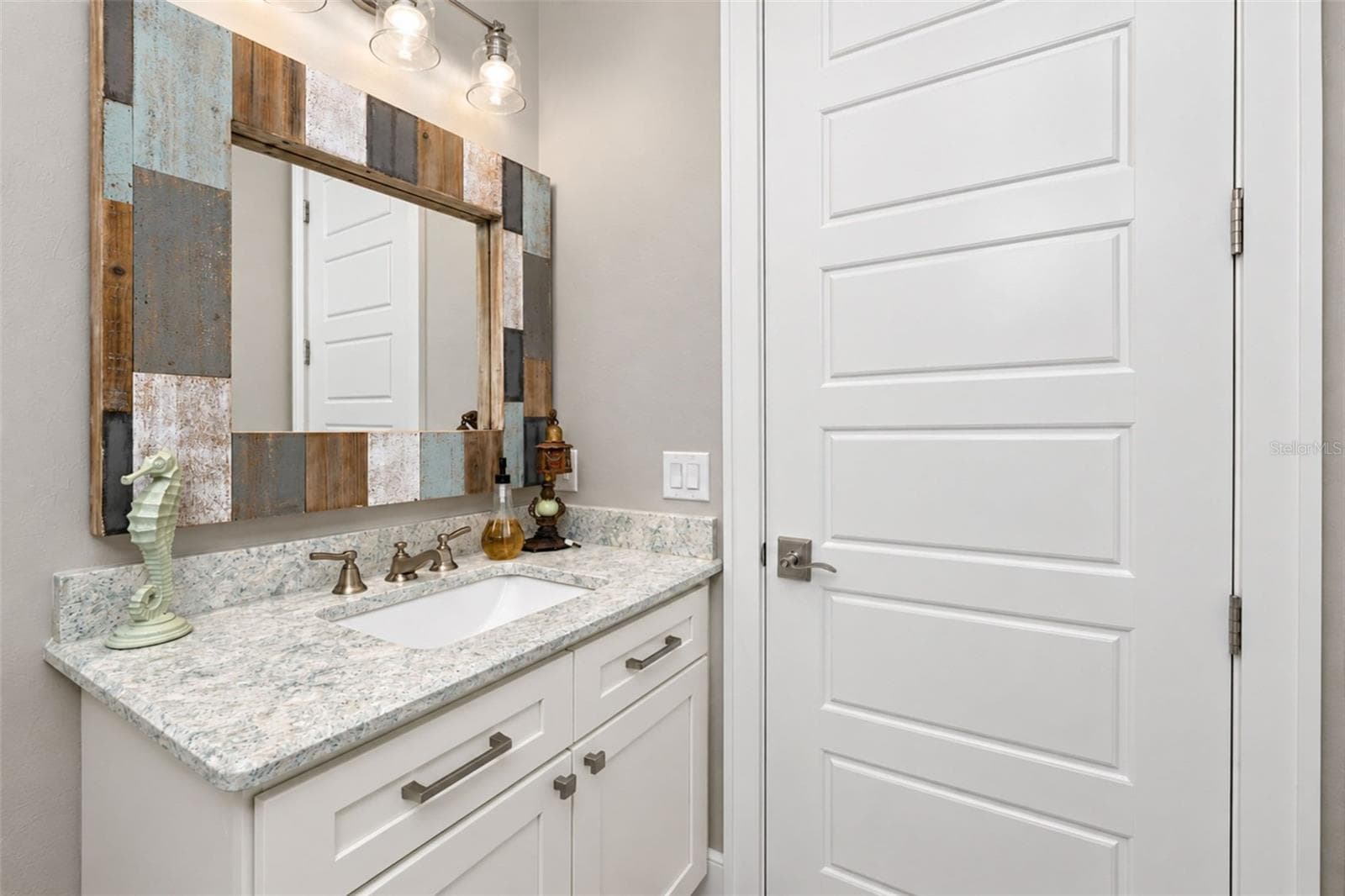 Single Family Residence at 5447 SEA EDGE DR, PUNTA GORDA, photo 15 of 42