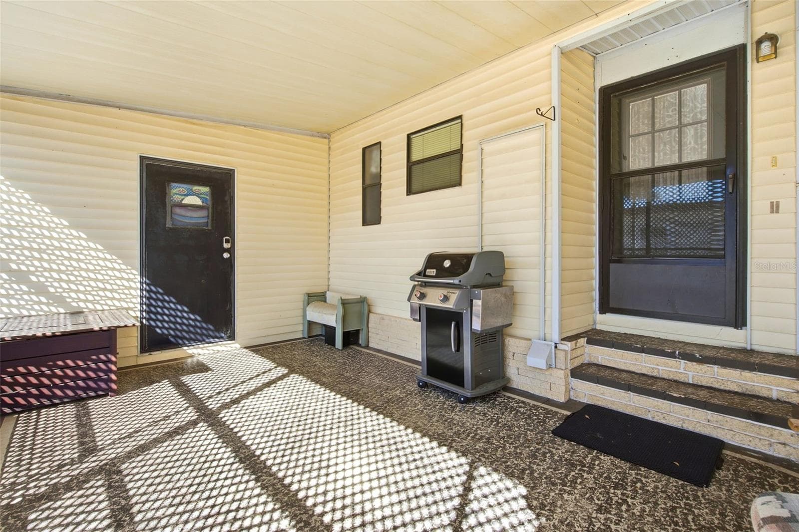Manufactured Home at 113 JACKSON PARK AVE, DAVENPORT, photo 34 of 38