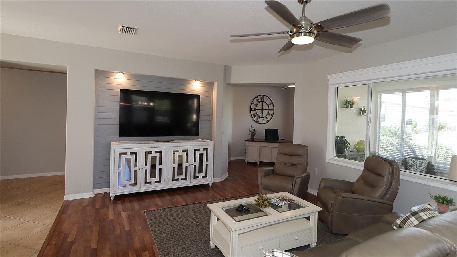 Living Room w/Den Entry - 9261 SE 124TH PL, SUMMERFIELD