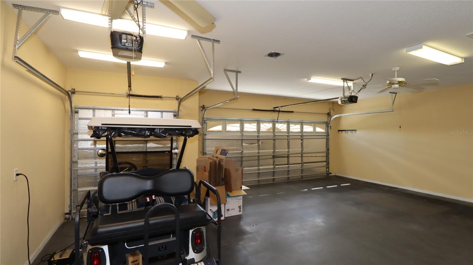 Climate Controlled Garage - 9261 SE 124TH PL, SUMMERFIELD