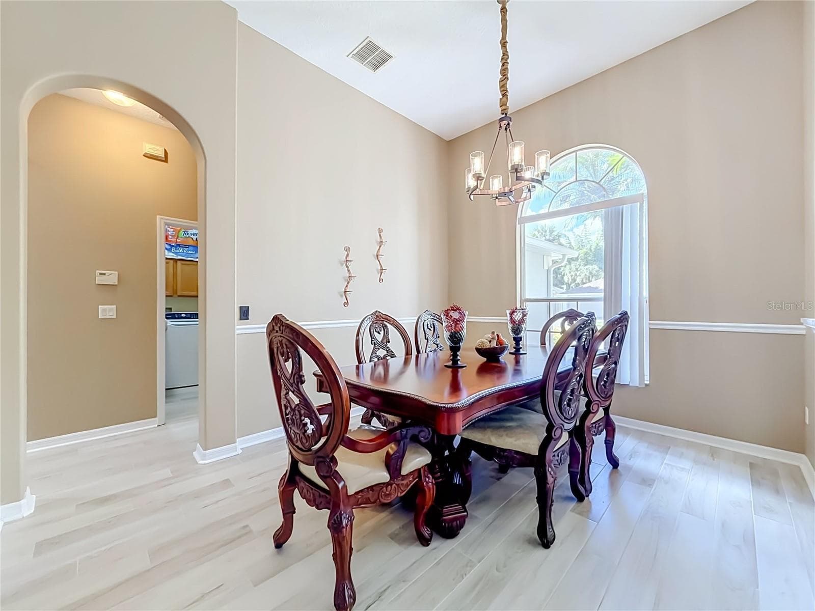 Single Family Residence at 1105 SHADOWBROOK TRL, WINTER SPRINGS, photo 11 of 39