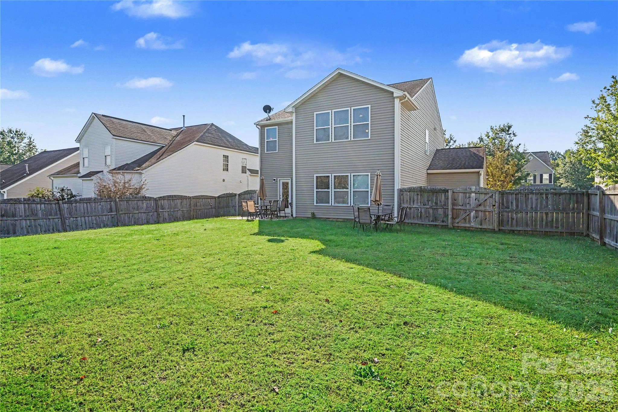 Single Family Residence at 1914 Kingstree Drive, Monroe, photo 5 of 29